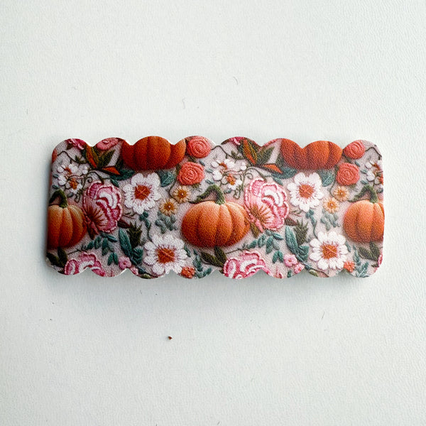 Faux Embroidery 4in Clip