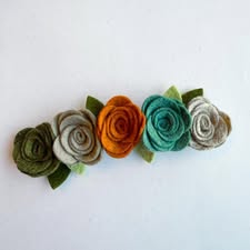Neutral Rosette Mini Regina